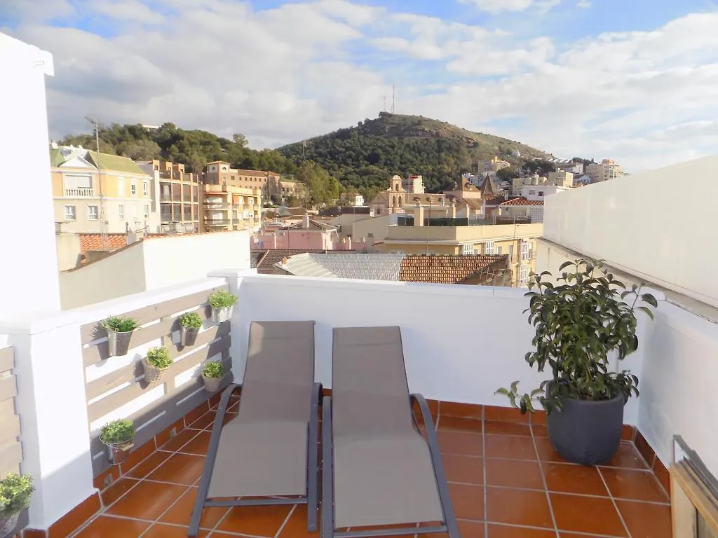 Apartamentos La Victoria location